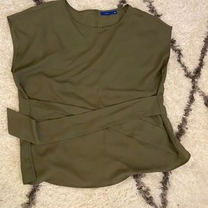 ✨❗️EVERYTHING MUST GO❗️✨ Apt 9 blouse MAKE AN OFFER